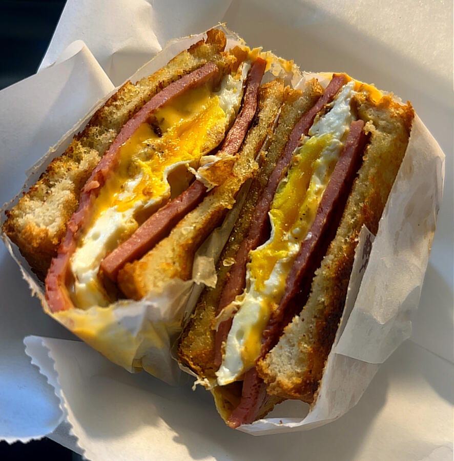 A toasted breakfast sandwich ch-grilledsandwich