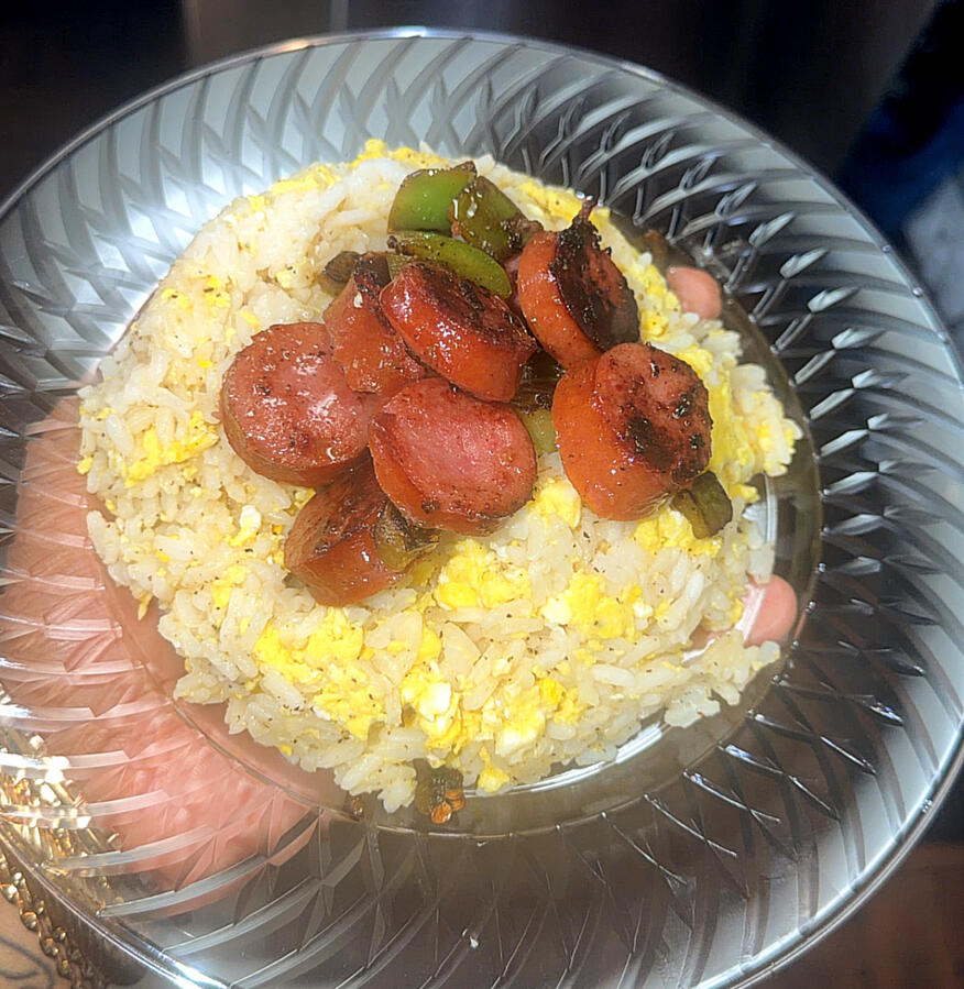 Eggs, rice, and smoked sausage ch-breakfastplate
