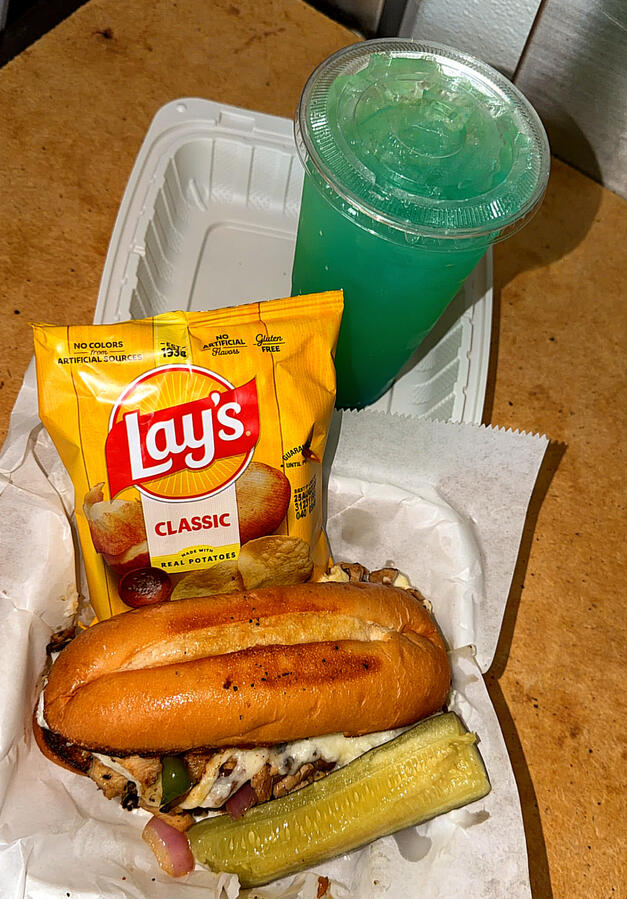 Lunch with chips and a refreshing drink ch-sandwichcombo